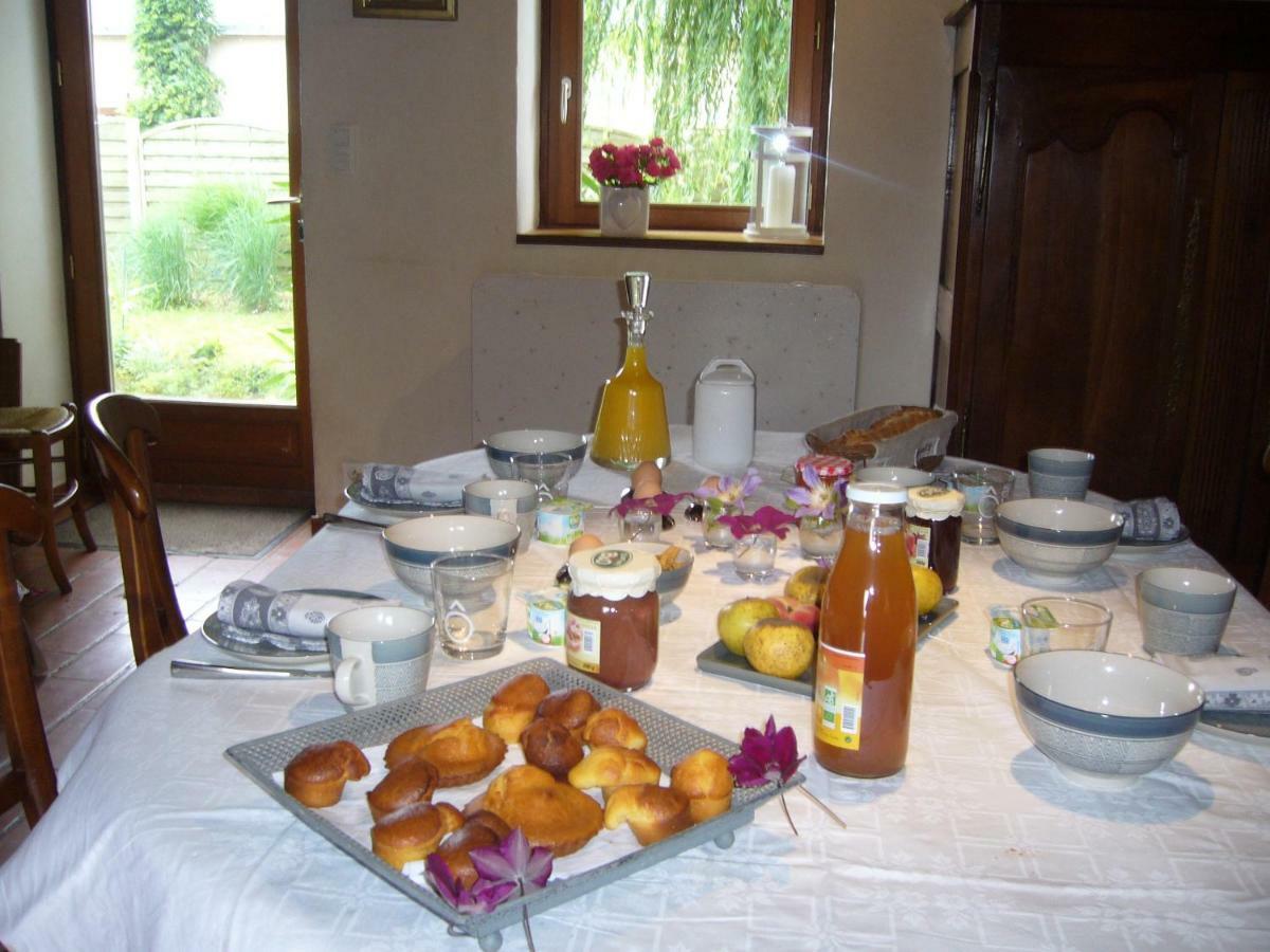 לינה וארוחת בוקר Sucé Les Clematites מראה חיצוני תמונה